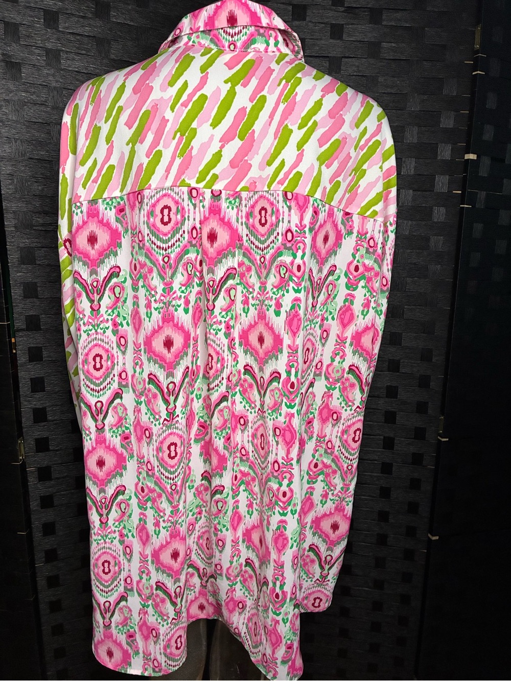 entro Pink & Green Mixed-Print Button Down Shirt - Picture 9 of 10